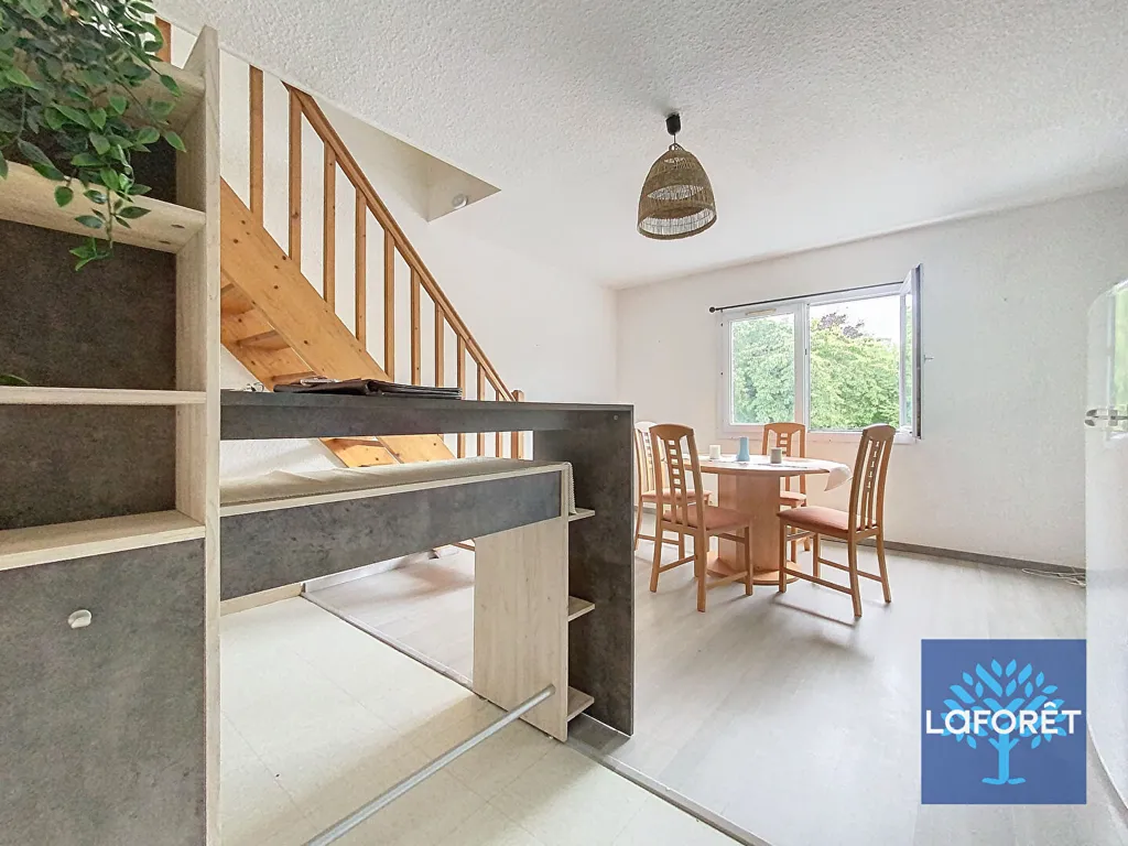 Sala da pranzo - Duplex Apartment with Private Parking in La Roche-sur-Yon