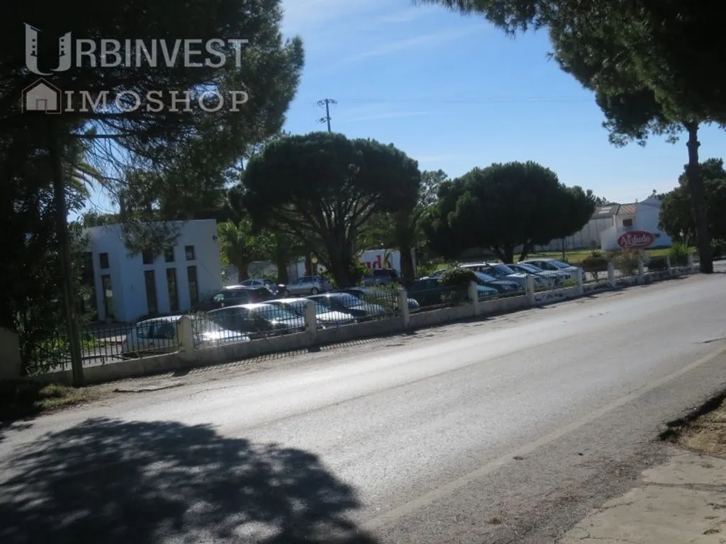 Välivaade - Development Land with Utilities in Semino, Loulé
