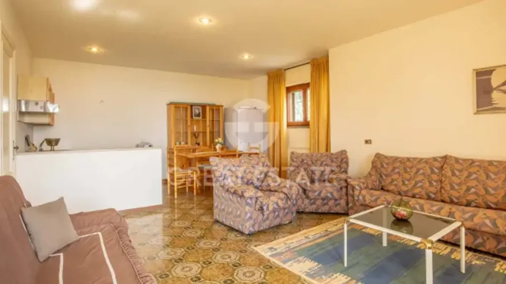 Living Room - Villa with Lake View in Magione