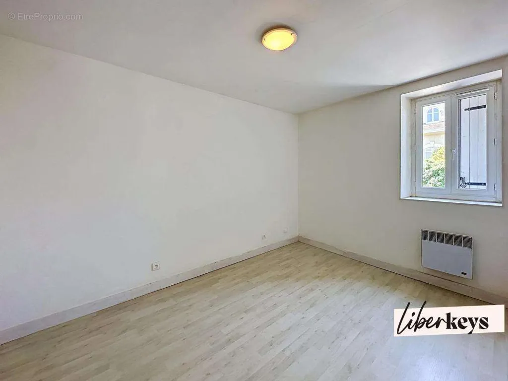 Stanze - Apartment with Parking in Périgueux