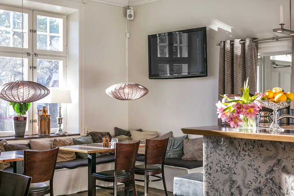 Söögituba - Two-Bedroom Flat with South Balcony in Långbro Park