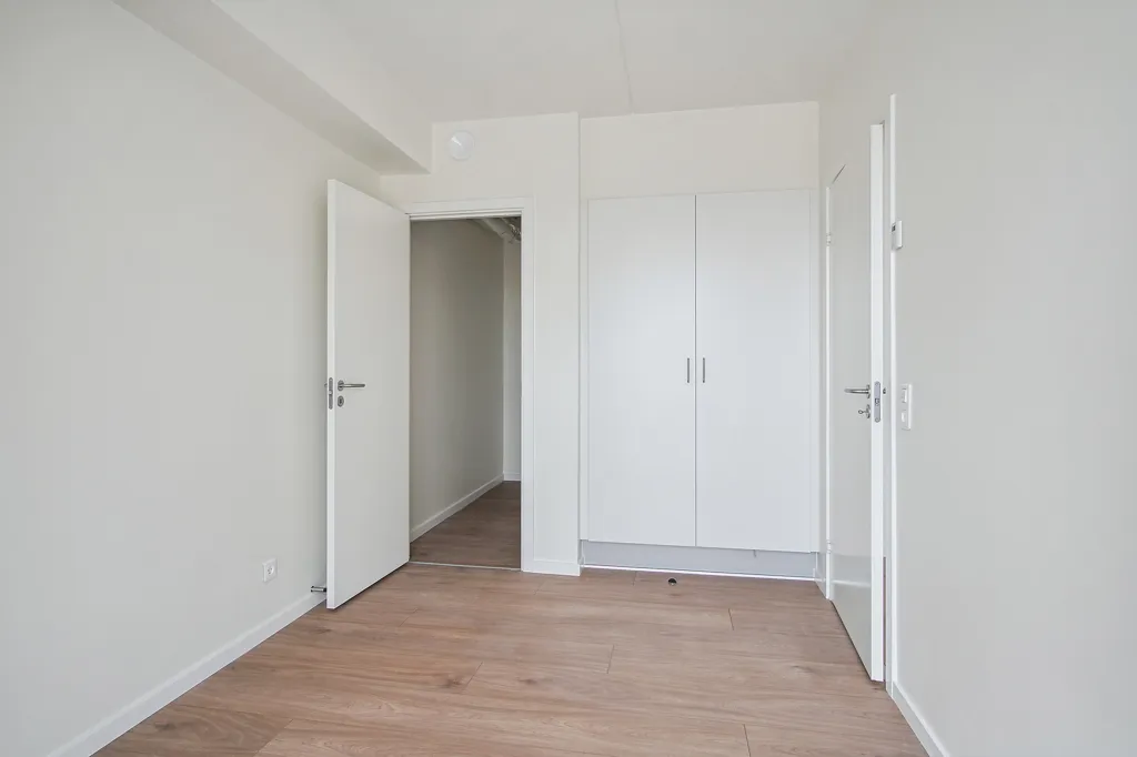 Entrée - 2-Bed Flat with Transport Links in Vallensbæk
