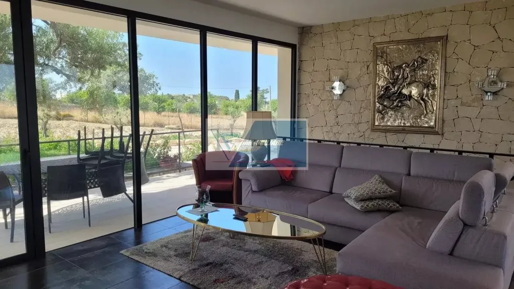 Elutuba - Villa with Pool on Hill in Noto