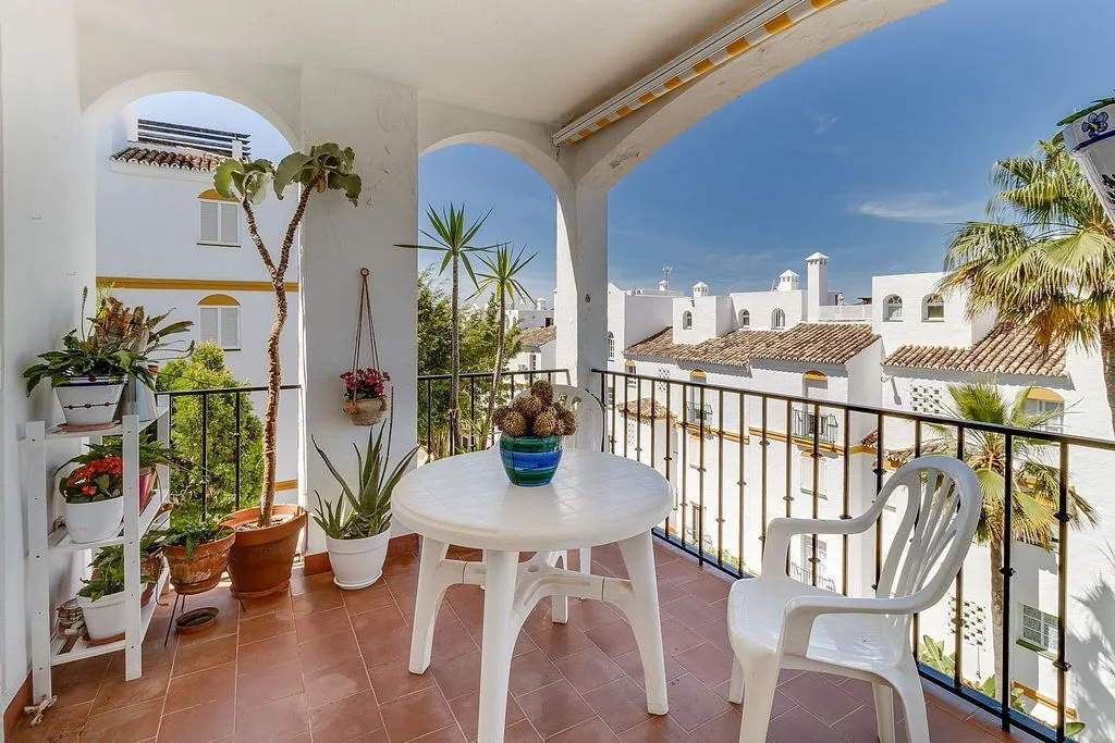 Terrasse - T2 Apartment with Pool in Atalaya, Estepona