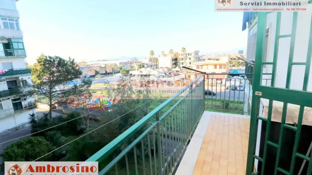 Balcon - Panoramic Apartment in Private Park, Giugliano