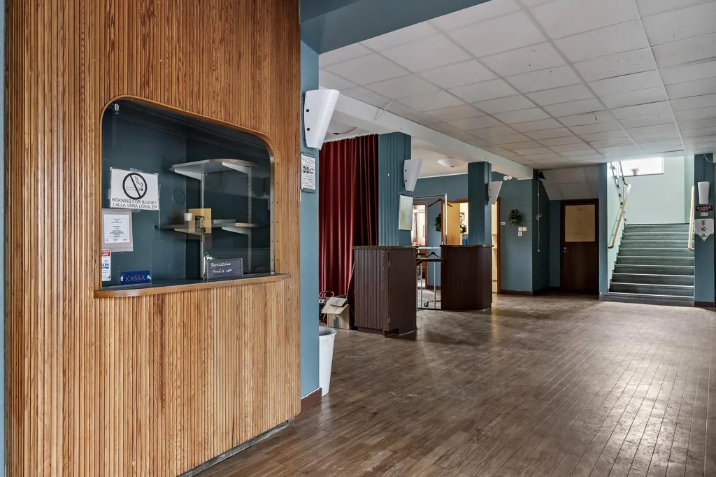 Ingresso - Historic Civic Centre with Development Potential in Central Getinge