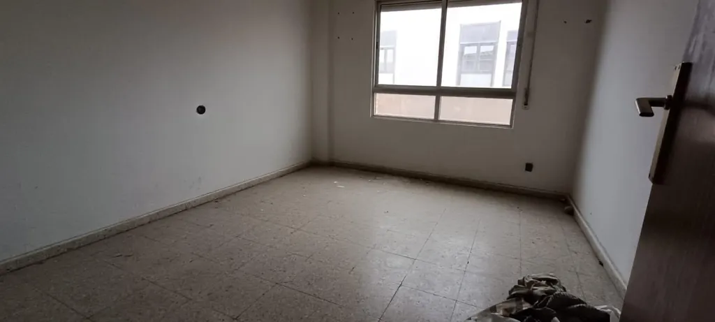 Stanze - Flat for Renovation with Balcony in Zamora