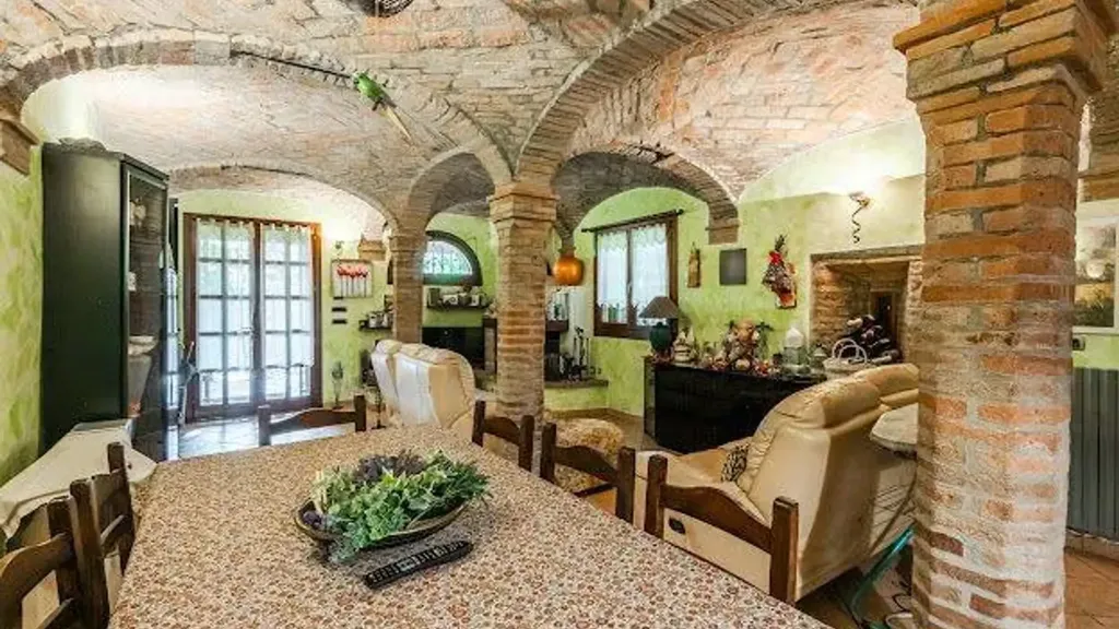 Salle à manger - Rustic Villa with Garden in Castelfranco Emilia