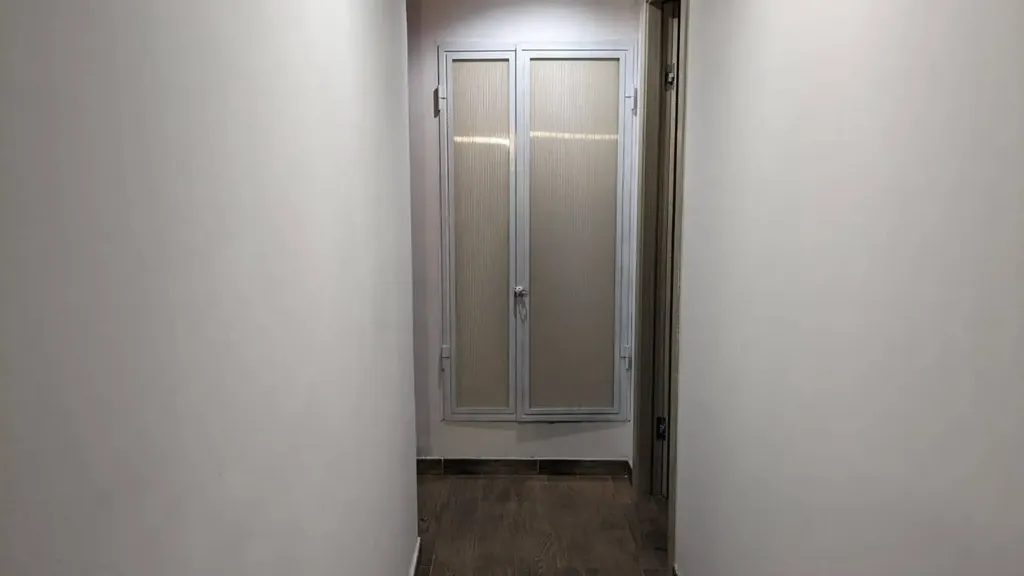 hallway_entrance