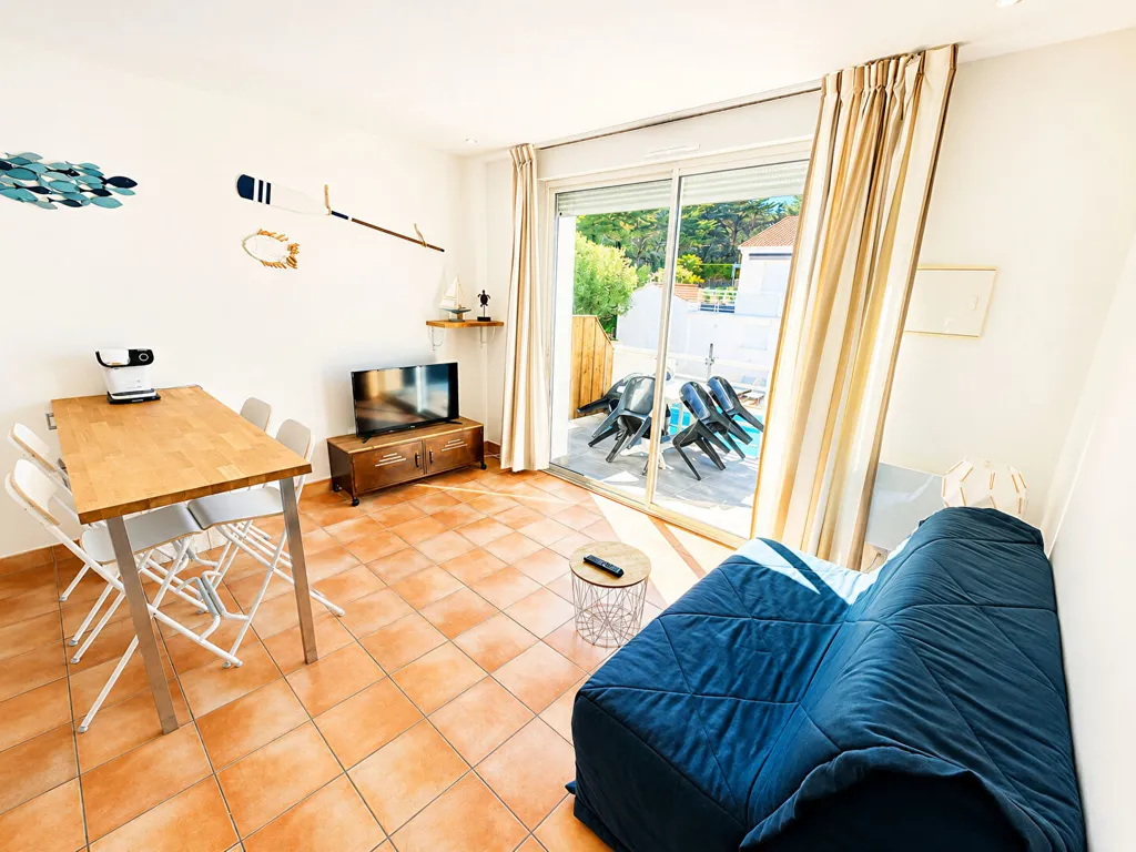 Living Room - 2-Bed Apartment with Pool in Saint Jean de Monts