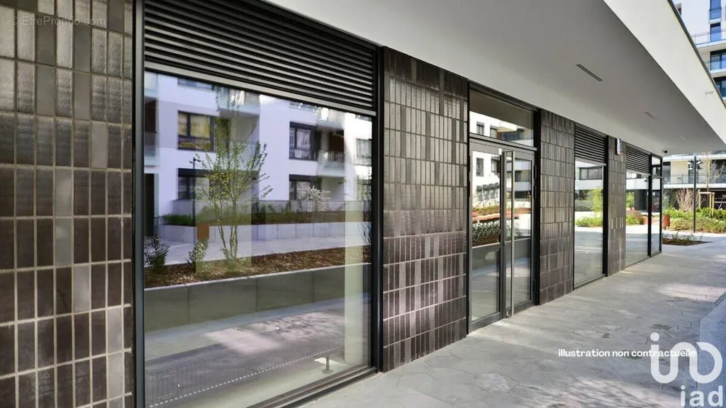 Extérieur - Local Commercial à Nice Est avec Excellente Visibilité