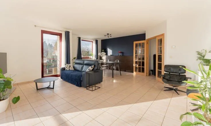 Séjour - Appartement 3 Chambres avec Terrasse au Centre de Waterloo
