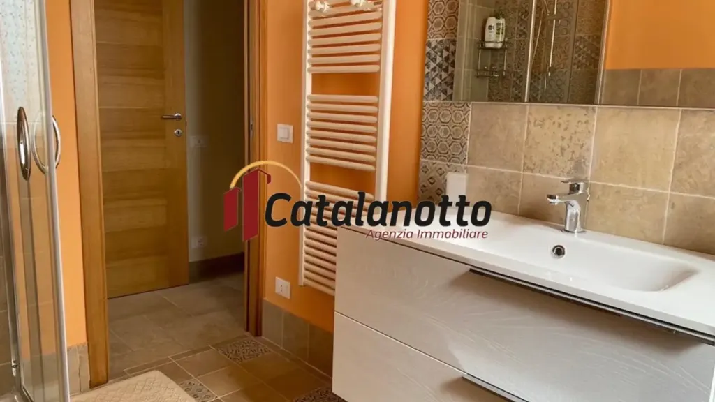 Bathrooms - Villa with Olive Grove in Castelvetrano