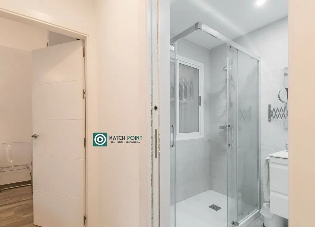 Vannitoad - 2-Bed Flat with Pool on Avenida Europa, Almuñécar