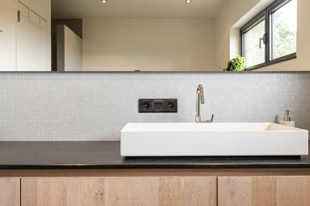 Bagni - Rustic House with Terrace in Zoersel
