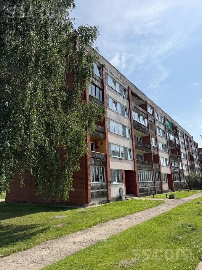 Välivaade - Part-Furnished Flat with Central Heating in Balvi