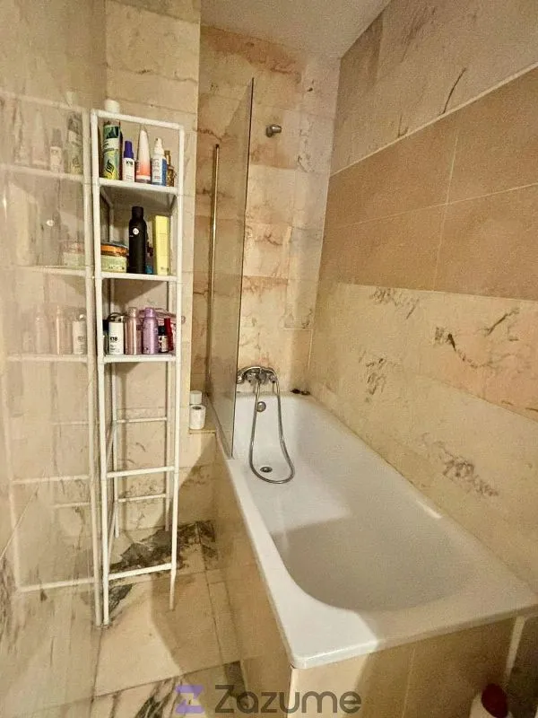 Salles de bain - Furnished Studio with Balcony in Gaztambide