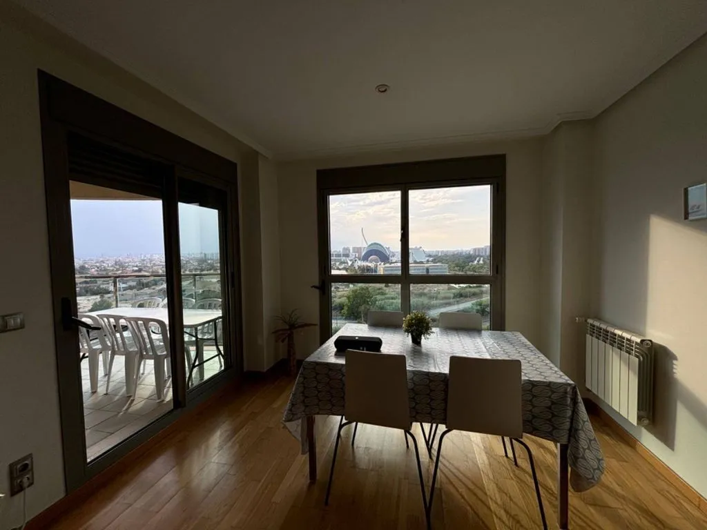 Salle à manger - Luxury Flat with Pool in Valencia
