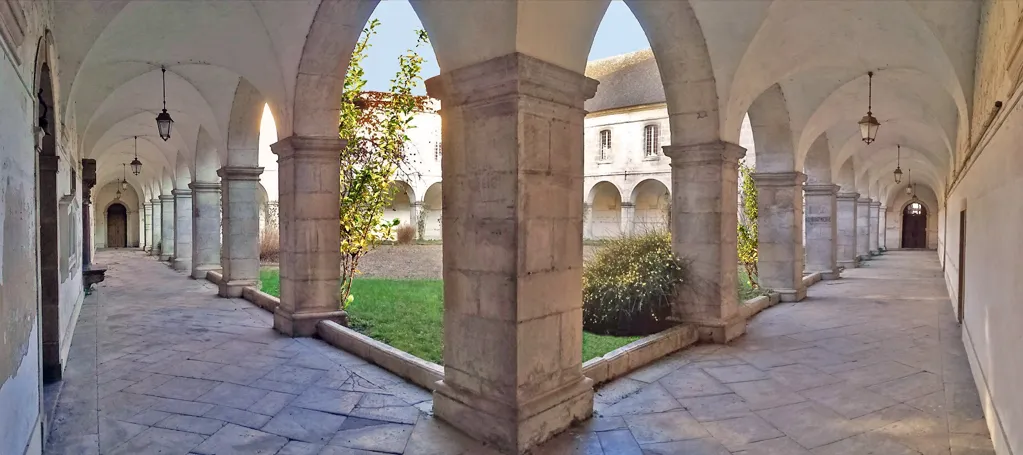 Jardin - Appartement dans un monument historique à Dole