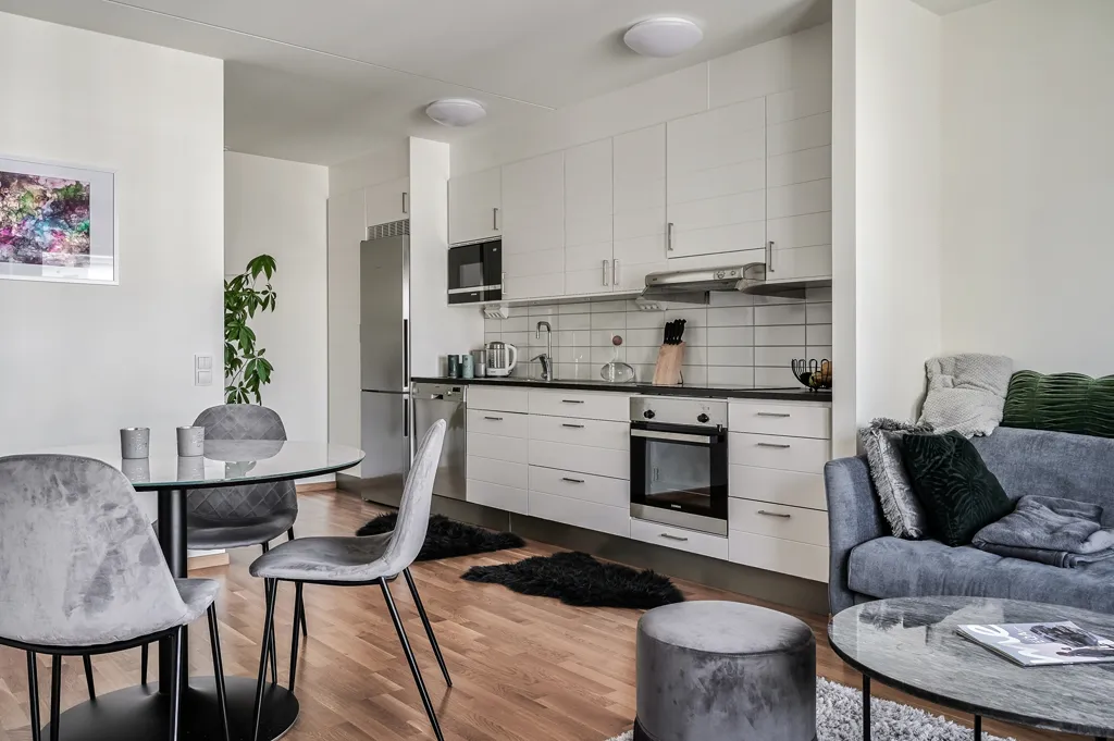 Sala da pranzo - Modern Flat with West-Facing Balcony in Mariastaden