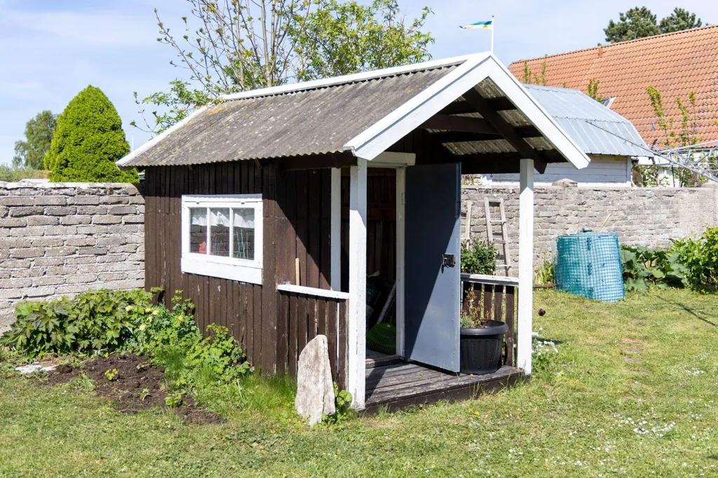 Garden - Villa with Sea and Bogeviken Views in Slite