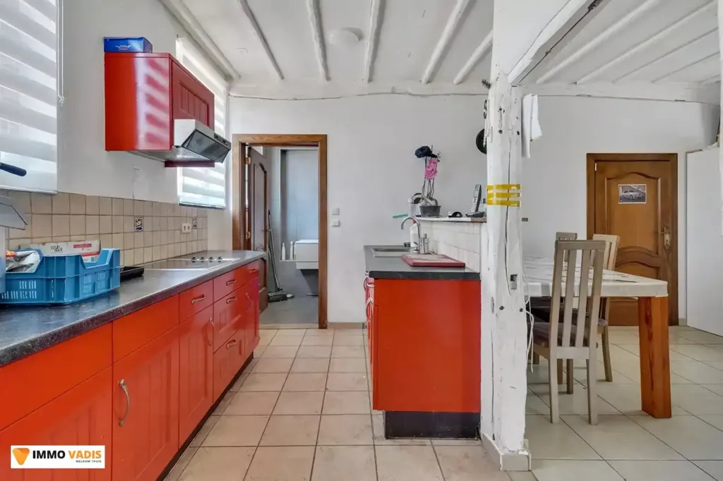 Cuisine - Handelshuis avec Emplacement Commercial à Bilzen