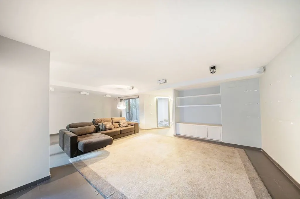 Elutuba - Luxury Villa with Pool in Chamartín, Madrid