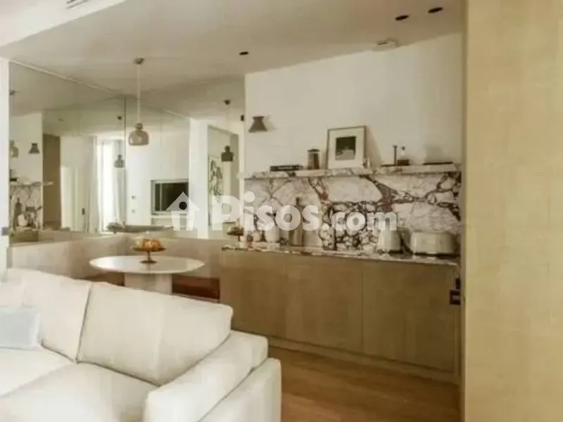 Soggiorno - Modern Flat with Balcony in Universidad-Malasaña