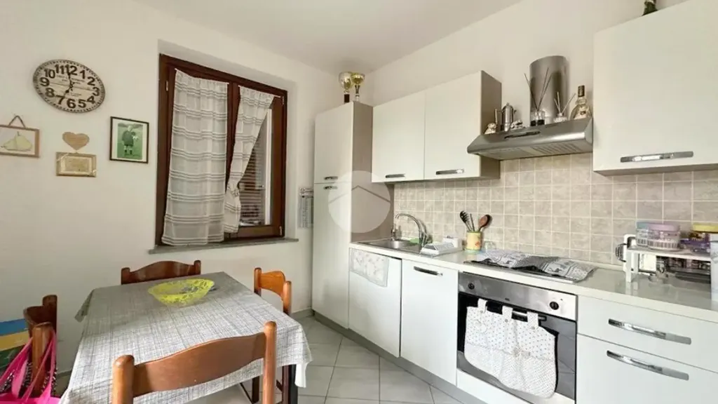 Cuisine - Renovated Apartment with Courtyard in Savigliano