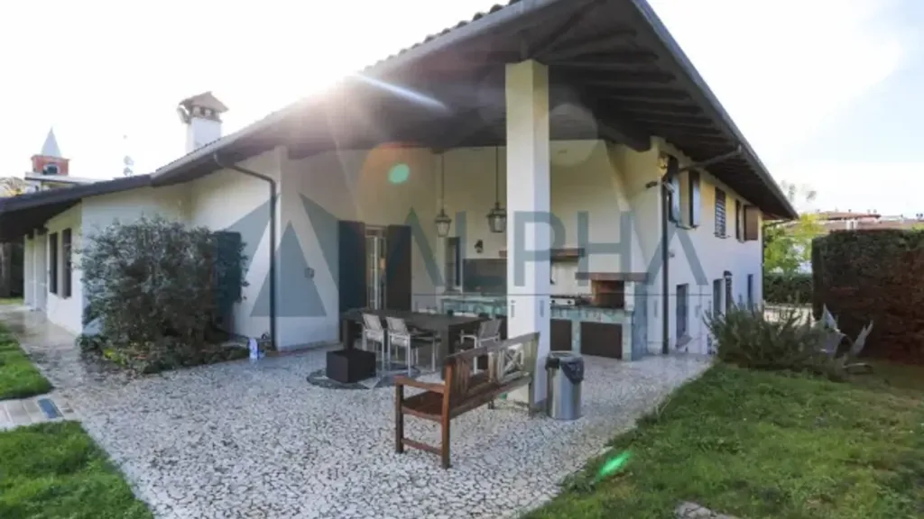 Terrasse - Architectural Villa with Private Garden in Ravenna