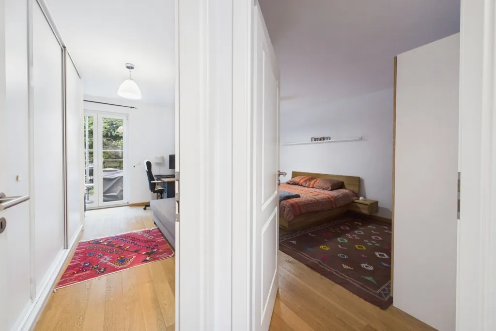 Magamistoad - 3-Bedroom Apartment with Garden in Itzig