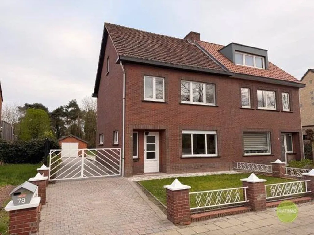 Extérieur - Maison Familiale avec Jardin à Mol