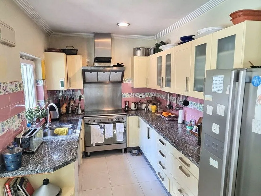 Kitchen - Rustic House with Pool in Lucena del Puerto