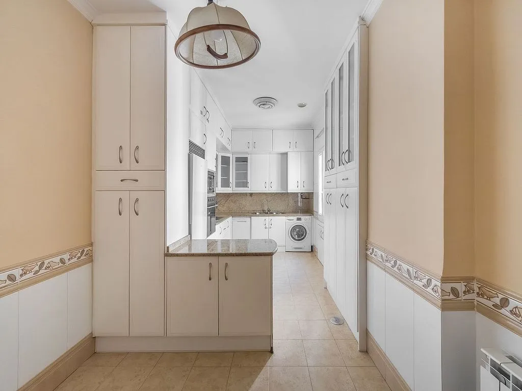 Cuisine - Apartment with Air Conditioning in Retiro, Madrid