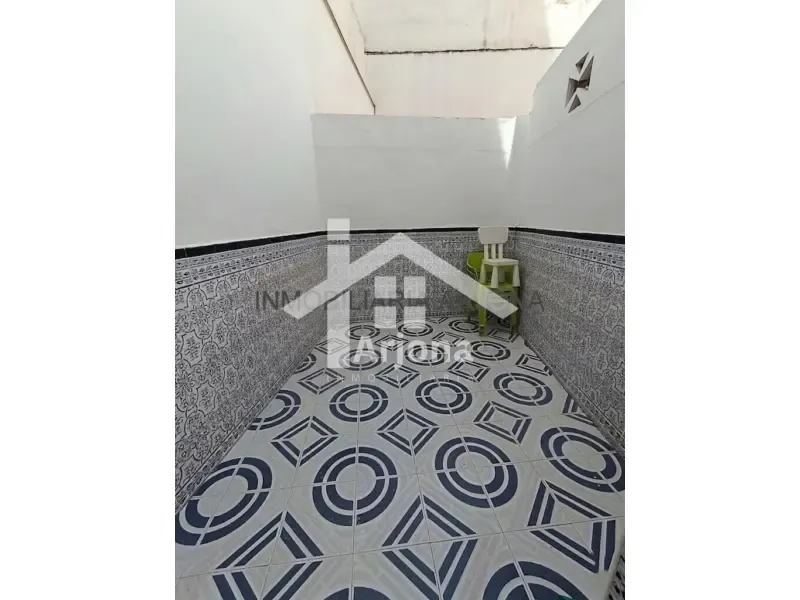 Salles de bain - Ground Floor Flat with Patios in Coso Area
