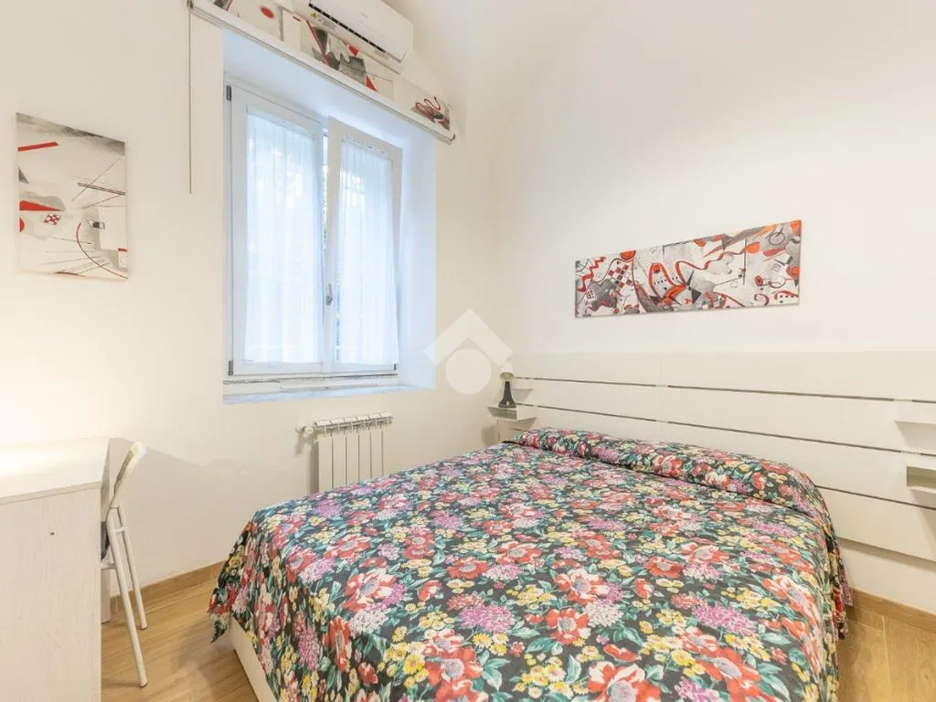 Chambres - Elegant 3-Room Apartment in Central Rome
