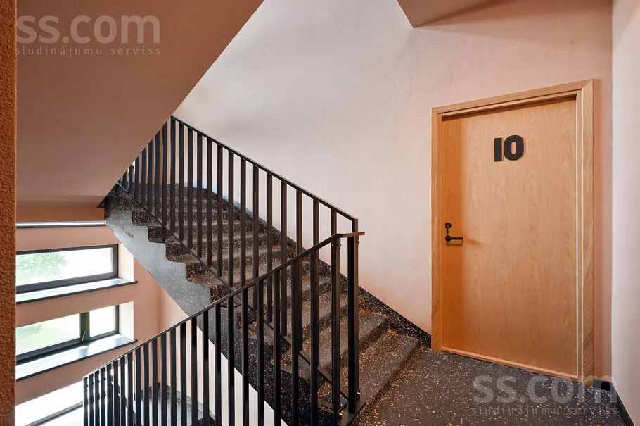 Stanze - Modern 3-Bedroom Flat with Garden in Riga