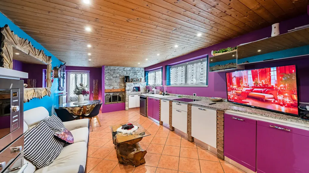 Cuisine - Luxury Villa with Heated Pool near Desenzano
