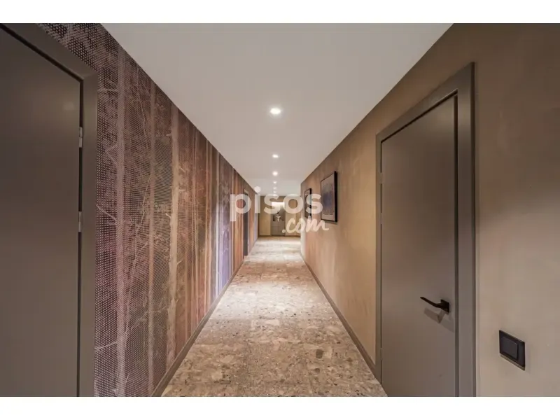 Hallway - 10-Bedroom Chalet with Pool in Guadalmina Baja