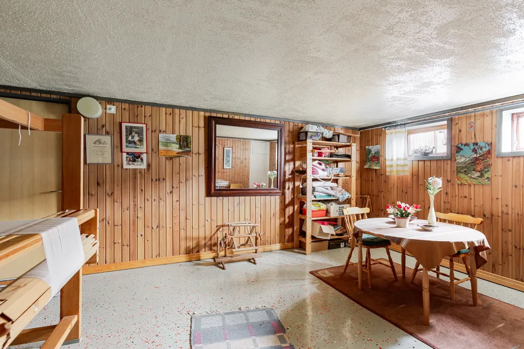 Söögituba - Well-Maintained Villa with Mountain View in Jönköping
