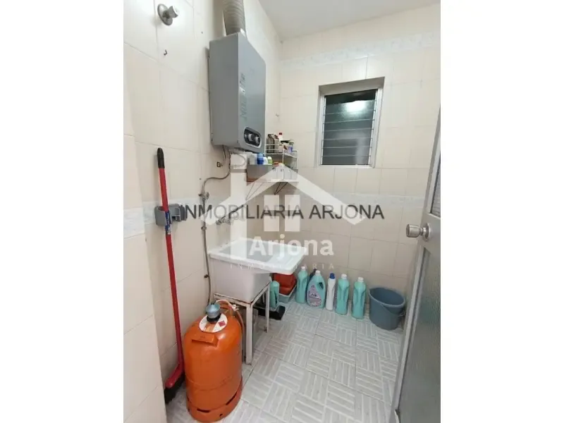 Buanderie - Ground Floor Flat with Patios in Coso Area