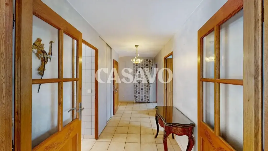 Entrée - Appartement Familial avec Terrasse à Marseille-Vauban
