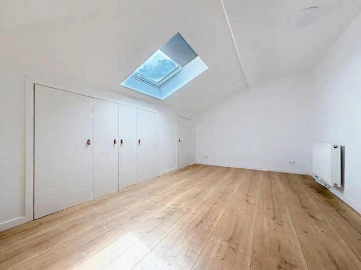 Toad - Triplex Flat with Equipped Kitchen in Brussels