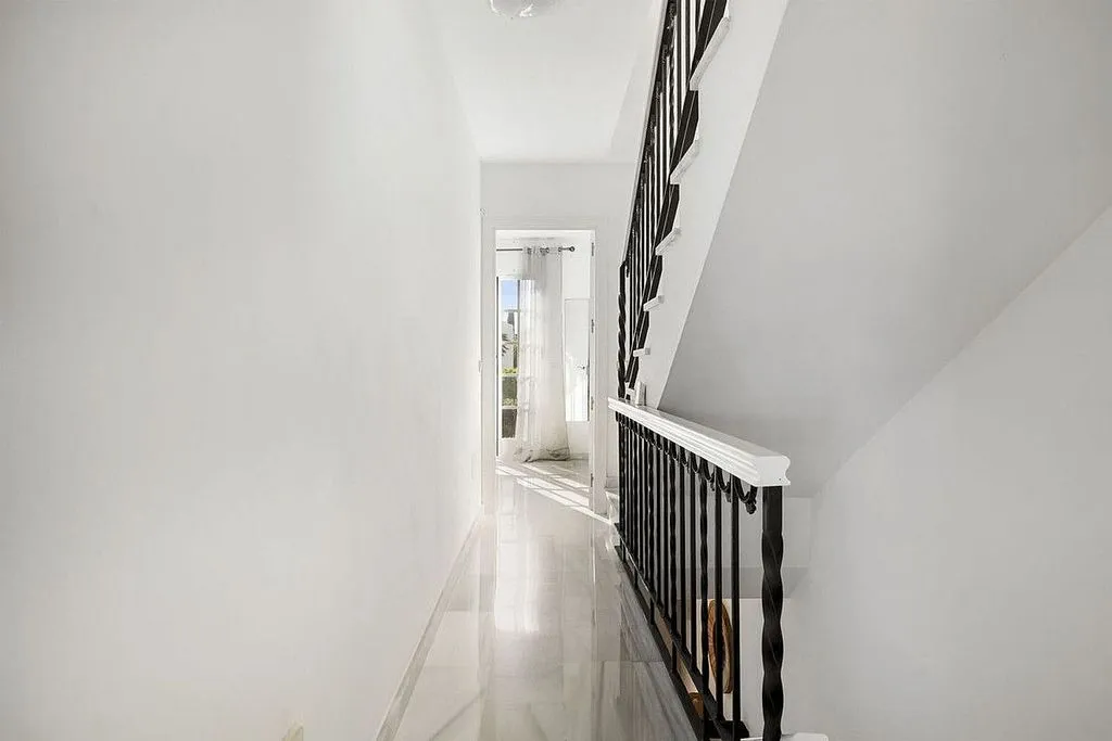 Rooms - Semi-Detached House with Pool in Bel Air