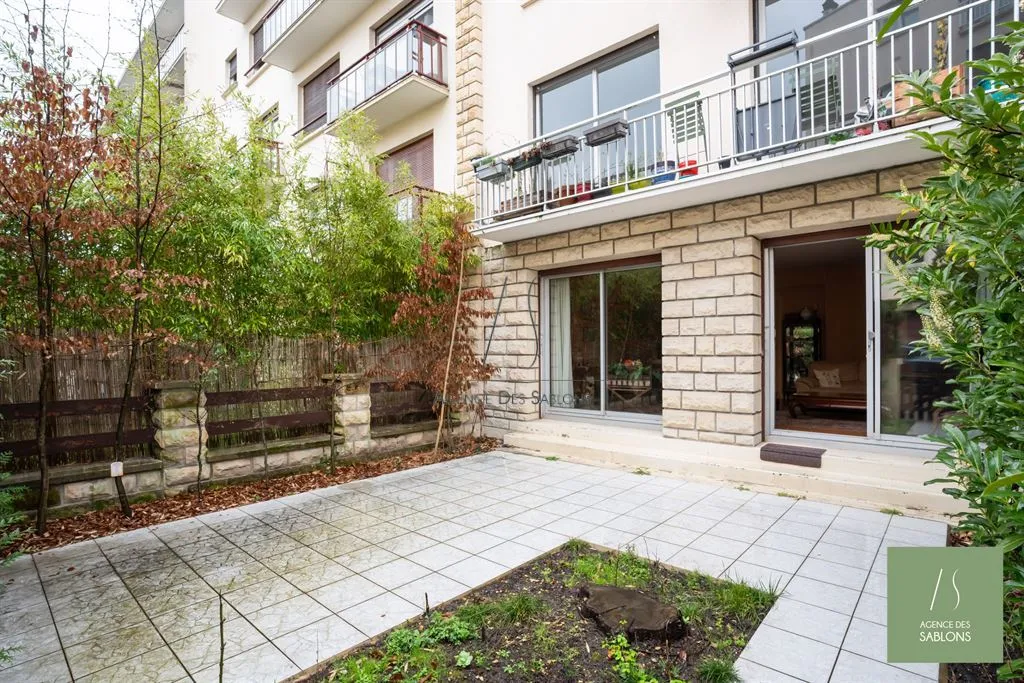 Giardino - Ground Floor Flat with Terrace in Charmettes