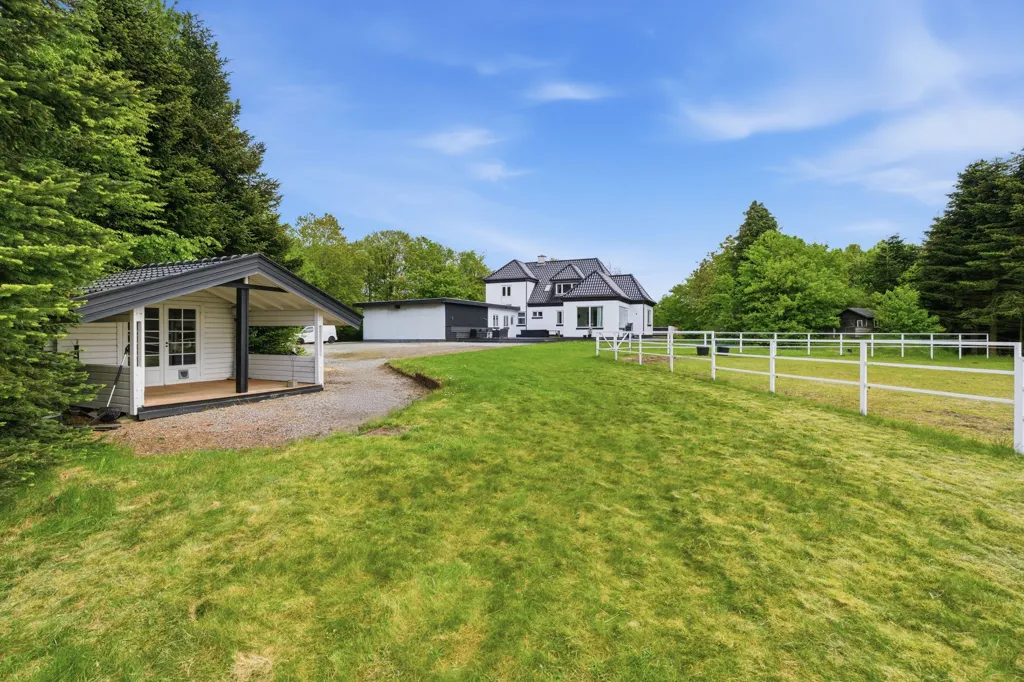 Extérieur - Villa with Forest View in Hammelev