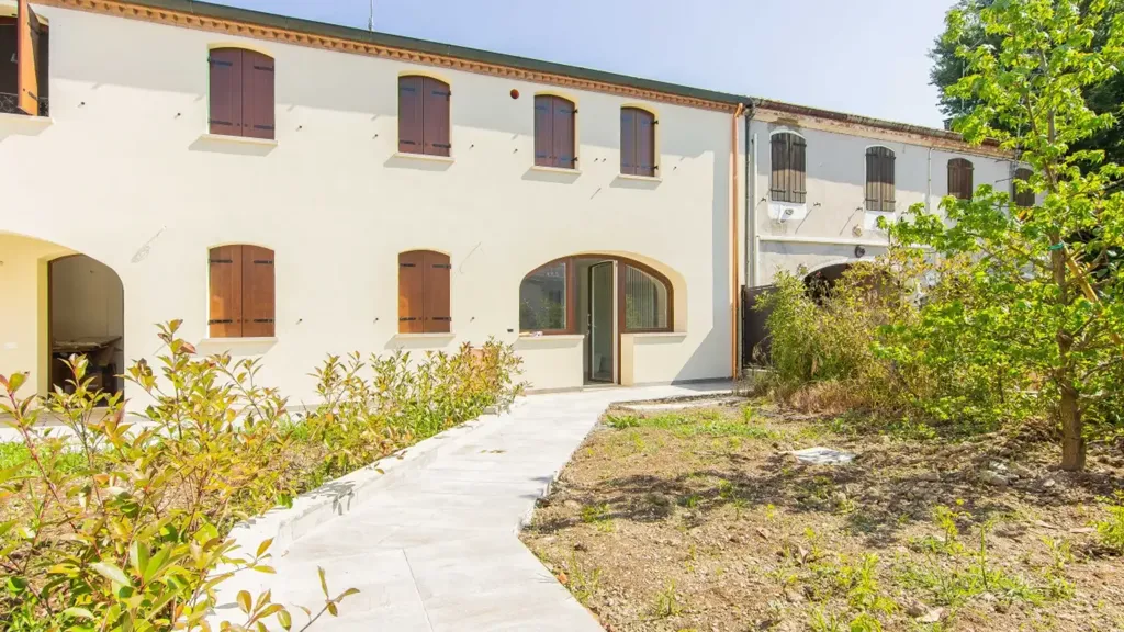 Välivaade - New Villa with Private Garden in Padova