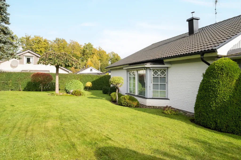 Jardin - Two-Storey House with Spa in Hällaryd