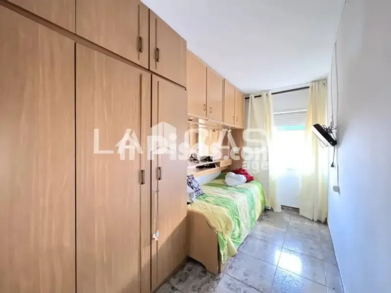Chambres - Flat with 3 Bedrooms near Gorg Metro