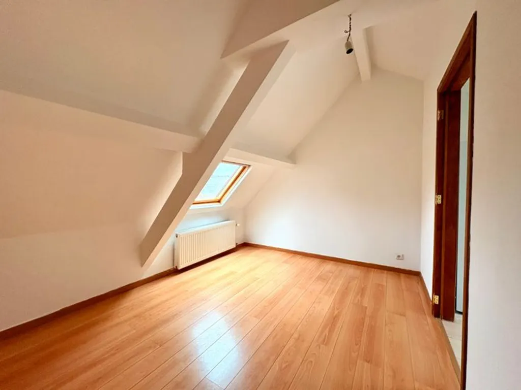 Rooms - Renovated Duplex with Meuse View in Jambes